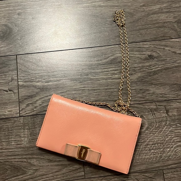 Salvatore Ferragamo Handbags - Ferragmo wallet on chain